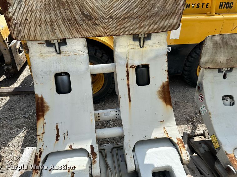 image for item EB2960 Cascade forklift clamp