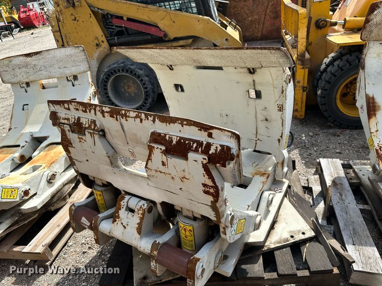 image for item EB2961 Cascade forklift clamp