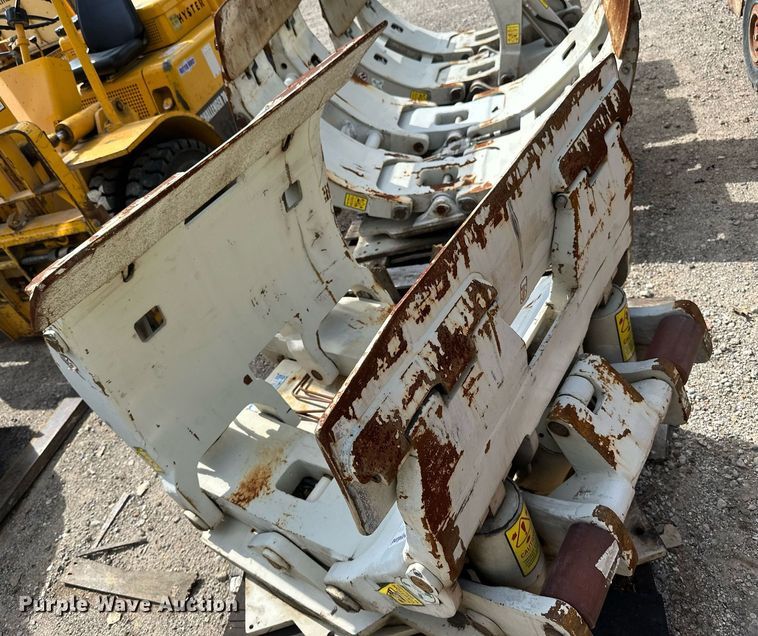 image for item EB2961 Cascade forklift clamp