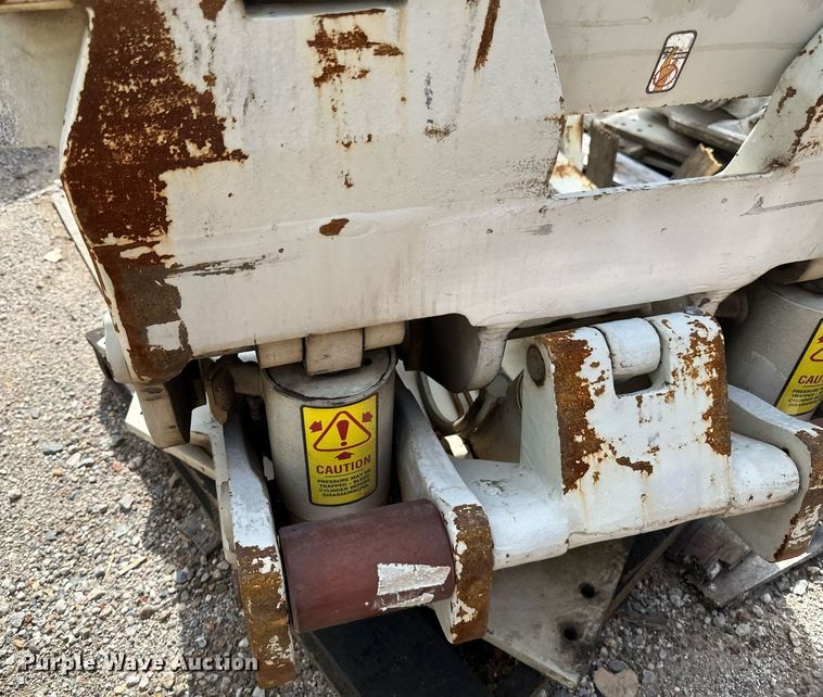 image for item EB2961 Cascade forklift clamp