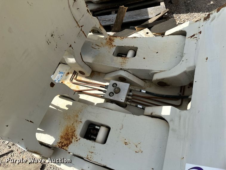 image for item EB2961 Cascade forklift clamp