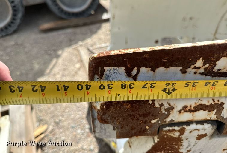 image for item EB2961 Cascade forklift clamp