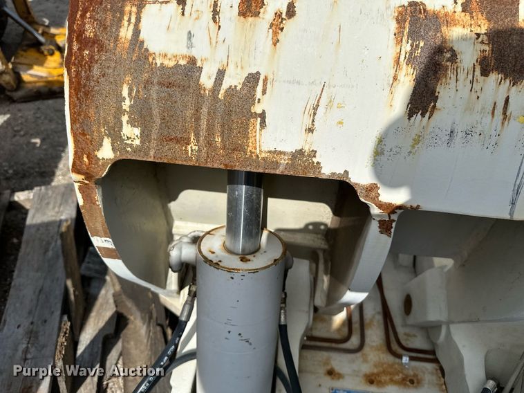 image for item EB2961 Cascade forklift clamp