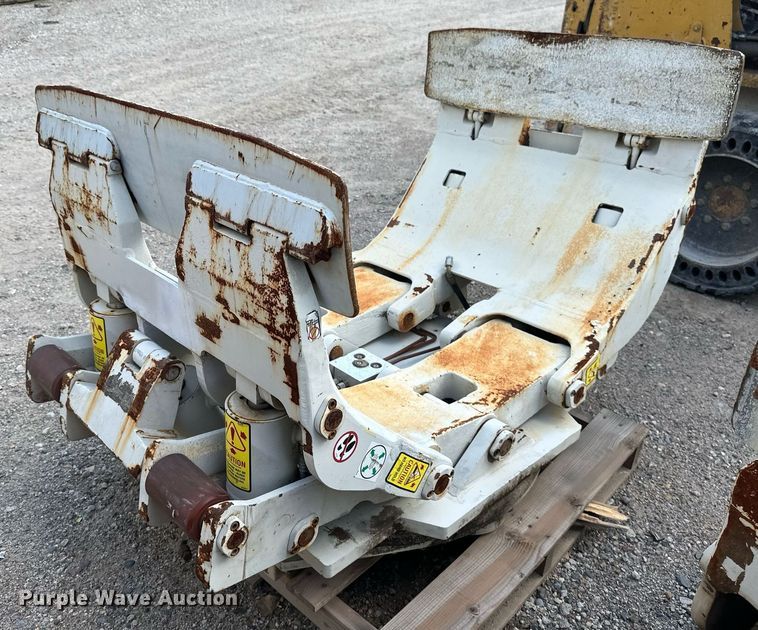 image for item EB2962 Cascade forklift clamp