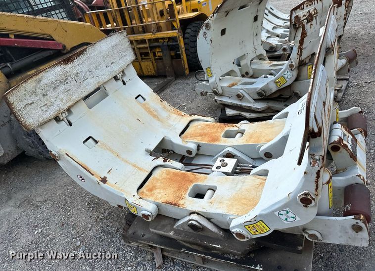 image for item EB2962 Cascade forklift clamp