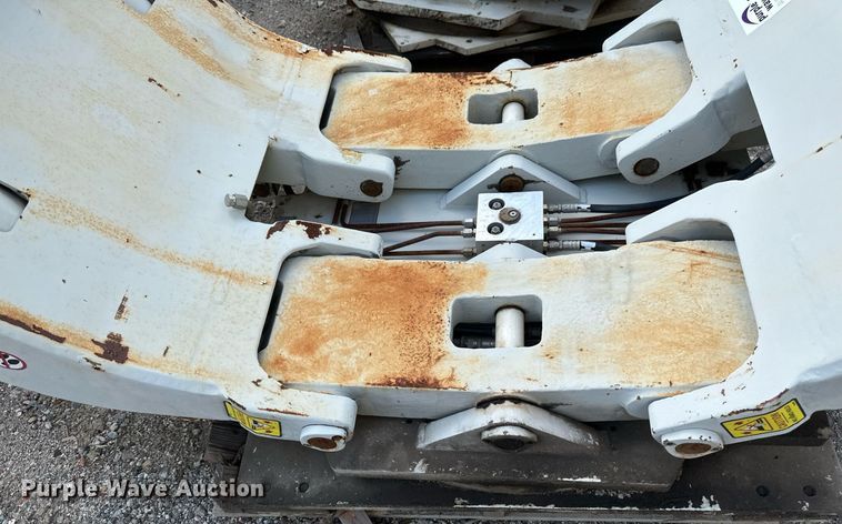 image for item EB2962 Cascade forklift clamp