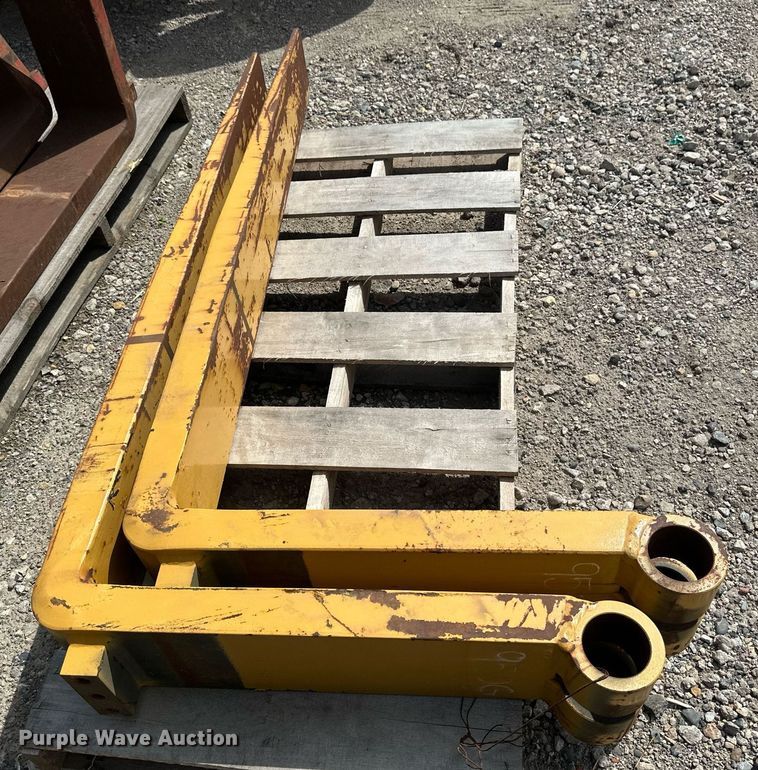 image for item EB2963 0 (2) wheel loader forks