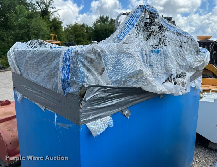 image for item EB2969 Oil tank