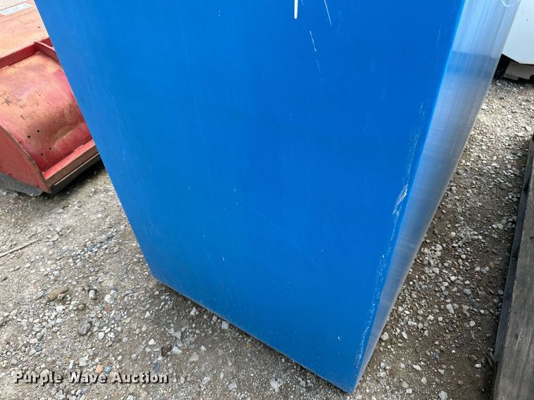 image for item EB2969 Oil tank