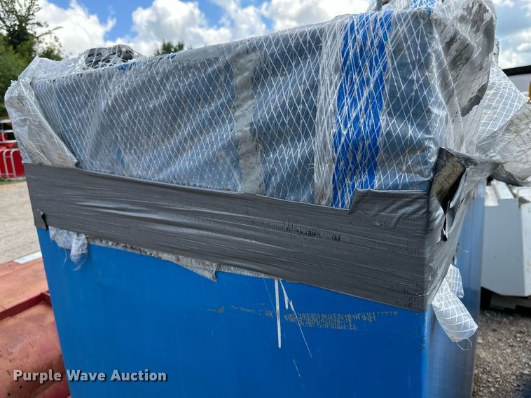 image for item EB2969 Oil tank