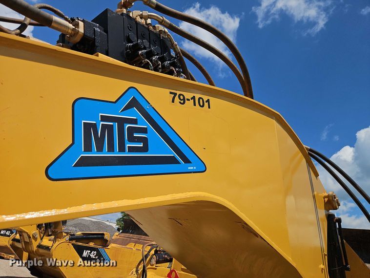 image for item EB8241 2013 MTS MT-42XL scraper