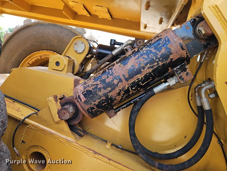 image for item EB8241 2013 MTS MT-42XL scraper