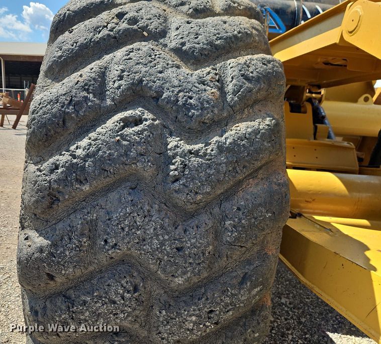 image for item EB8241 2013 MTS MT-42XL scraper