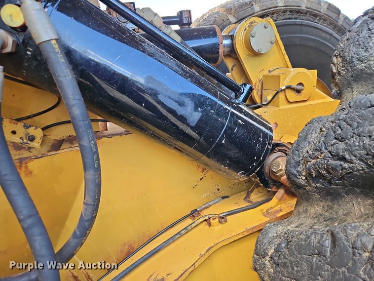 image for item EB8242 2014 MTS MT-35LGP scraper