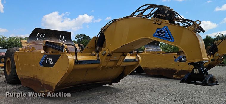 image for item EB8243 2013 MTS MT-42XL  scraper