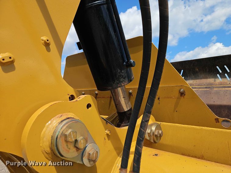 image for item EB8243 2013 MTS MT-42XL  scraper