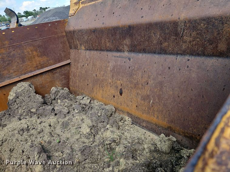 image for item EB8243 2013 MTS MT-42XL  scraper