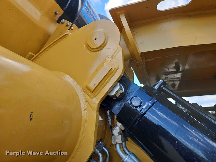 image for item EB8243 2013 MTS MT-42XL  scraper