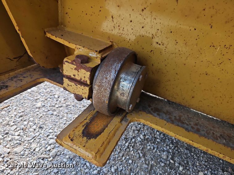 image for item EB8243 2013 MTS MT-42XL  scraper