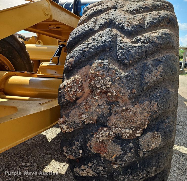 image for item EB8243 2013 MTS MT-42XL  scraper