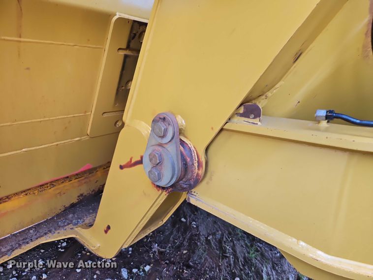 image for item EB8244 2014 MTS MT-42LGP scraper