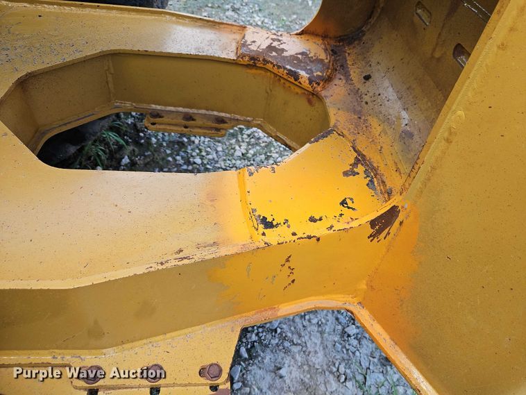 image for item EB8244 2014 MTS MT-42LGP scraper