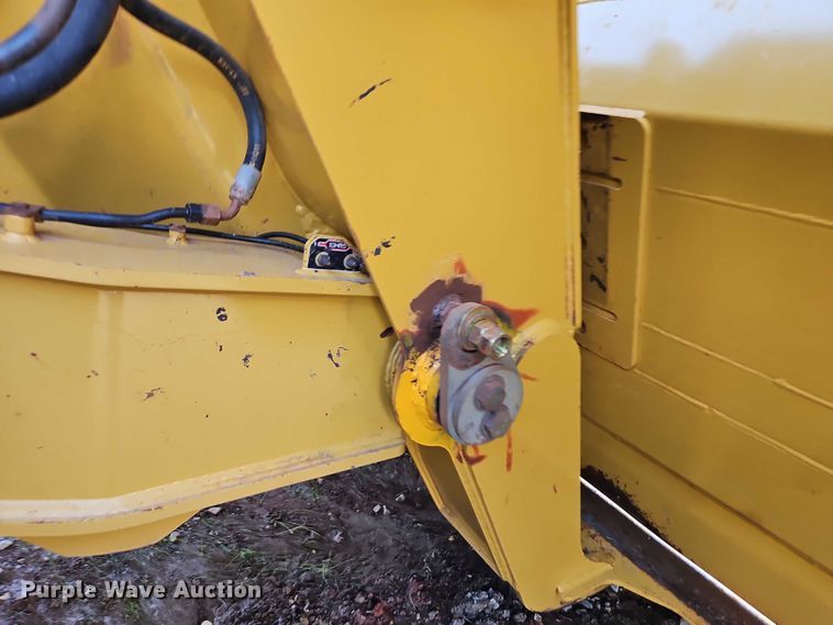 image for item EB8244 2014 MTS MT-42LGP scraper