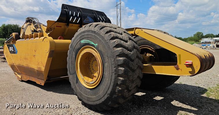 image for item EB8245 2013 MTS MT-42XL scraper