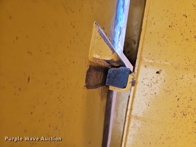 image for item EB8245 2013 MTS MT-42XL scraper