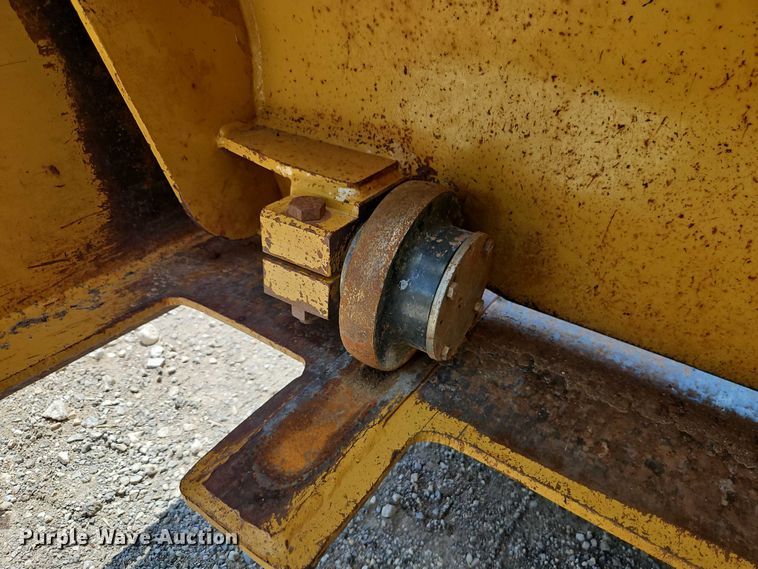 image for item EB8245 2013 MTS MT-42XL scraper