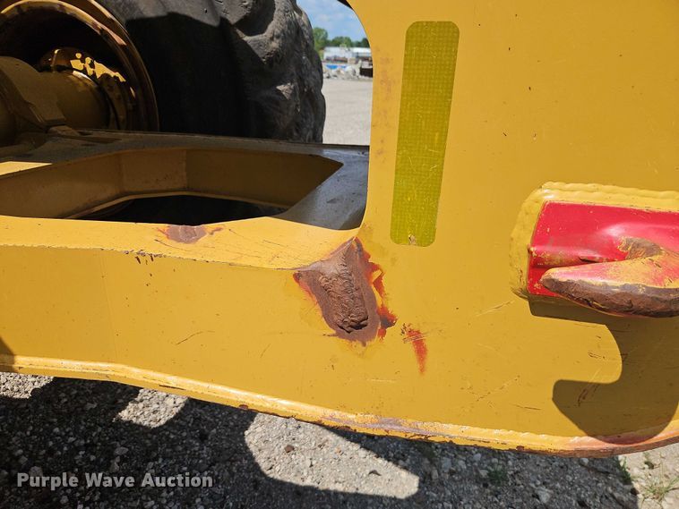 image for item EB8245 2013 MTS MT-42XL scraper