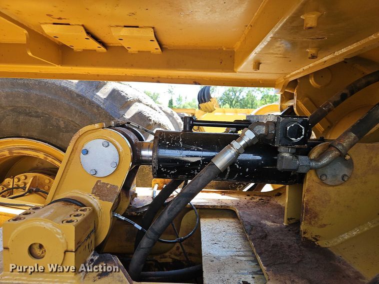 image for item EB8245 2013 MTS MT-42XL scraper