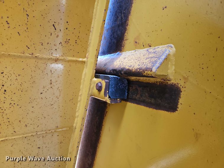 image for item EB8245 2013 MTS MT-42XL scraper