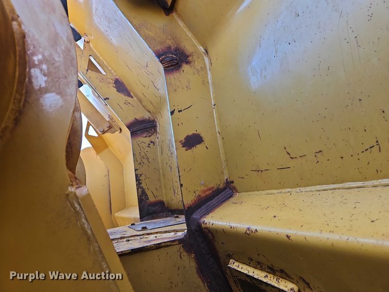 image for item EB8245 2013 MTS MT-42XL scraper