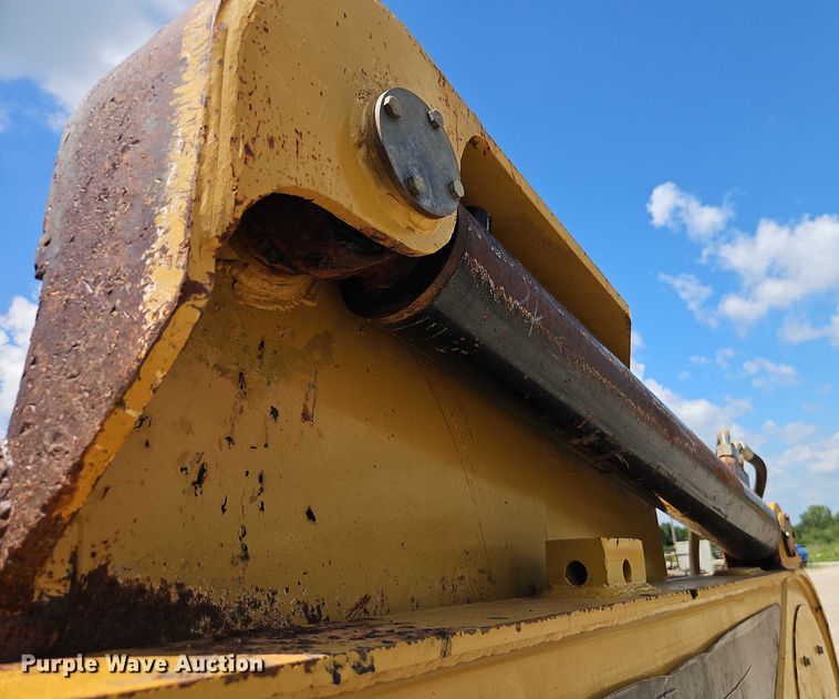 image for item EB8246 2013 MTS MT-35XL scraper