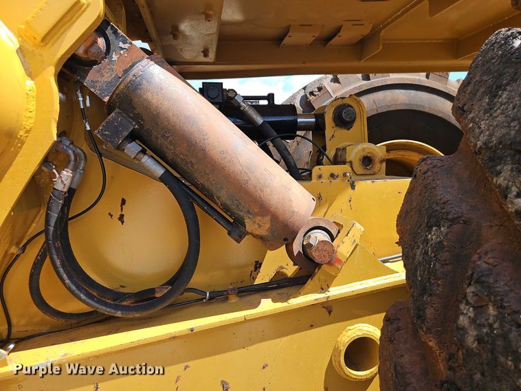 image for item EB8246 2013 MTS MT-35XL scraper