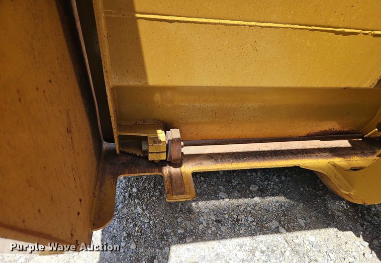 image for item EB8246 2013 MTS MT-35XL scraper