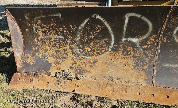 image for item EB8255 1988 Caterpillar D6H LGP dozer