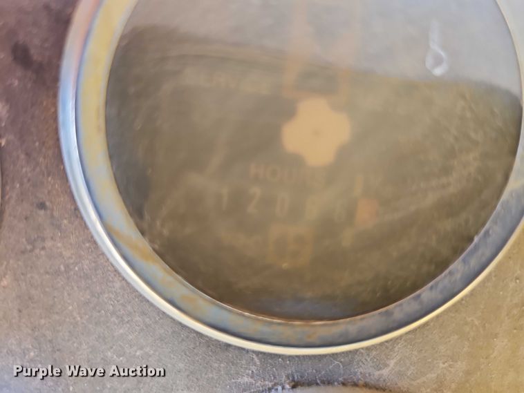 image for item EB8255 1988 Caterpillar D6H LGP dozer