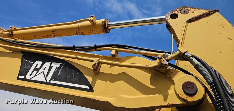 image for item EB8259 2001 Caterpillar 307C mini excavator