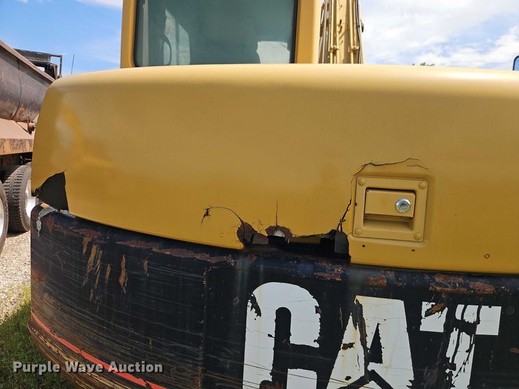 image for item EB8259 2001 Caterpillar 307C mini excavator