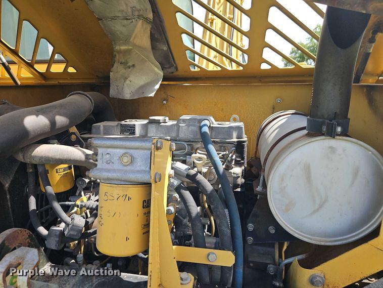 image for item EB8259 2001 Caterpillar 307C mini excavator