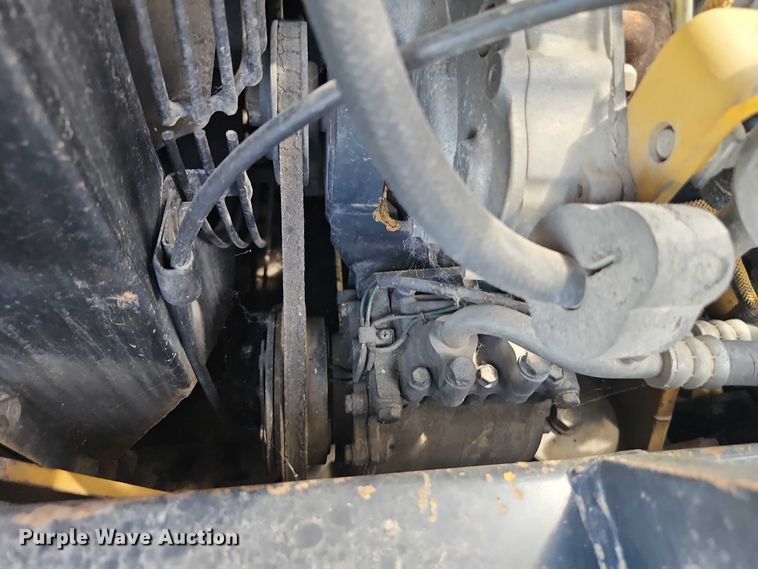 image for item EB8259 2001 Caterpillar 307C mini excavator