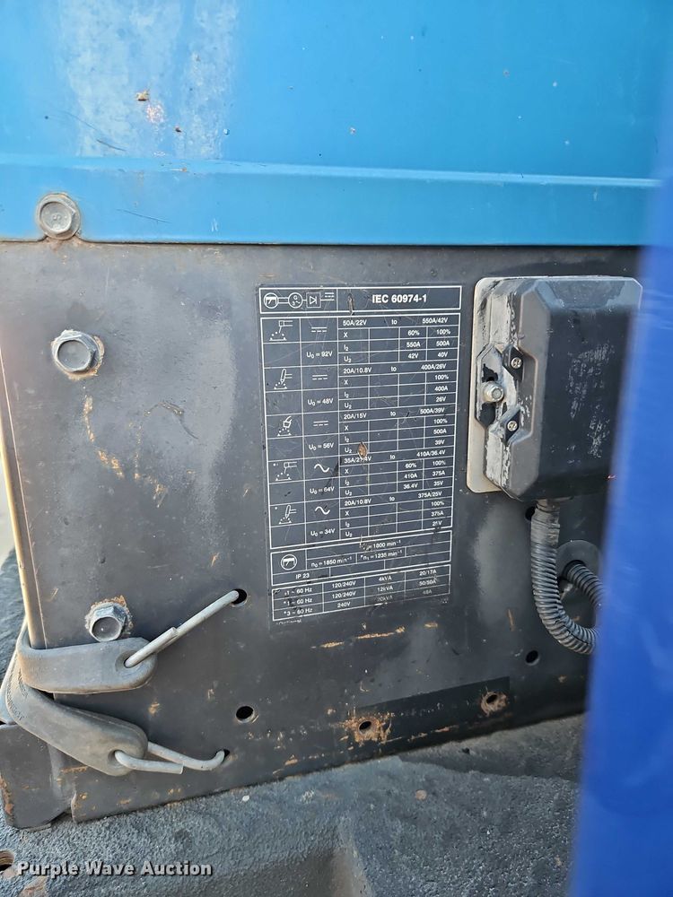 image for item EB8263 2005 Ford F750 Super Duty XL utility / service truck