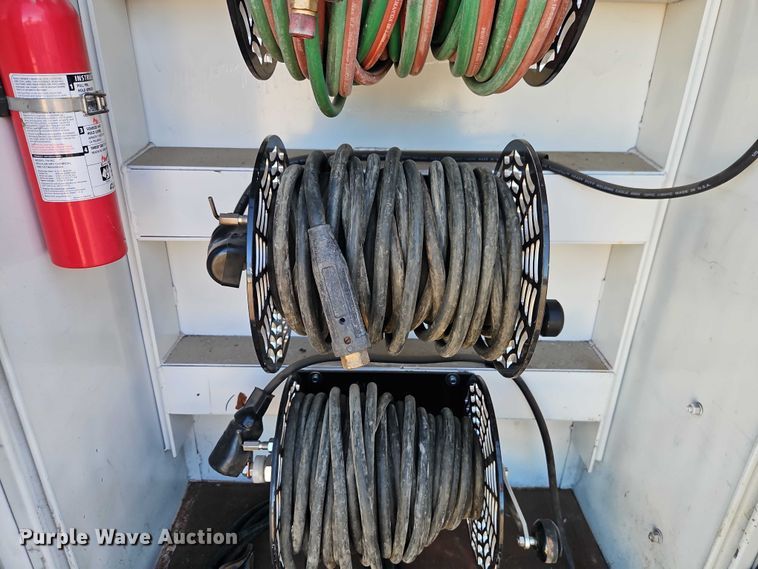 image for item EB8263 2005 Ford F750 Super Duty XL utility / service truck