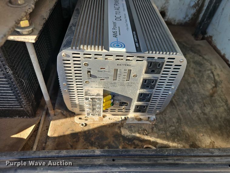 image for item EB8263 2005 Ford F750 Super Duty XL utility / service truck