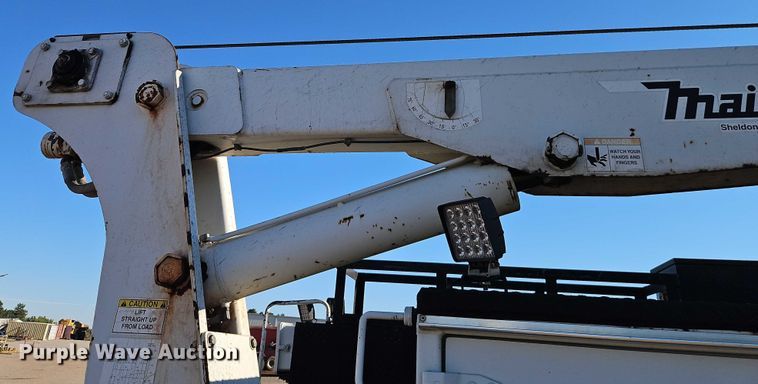 image for item EB8263 2005 Ford F750 Super Duty XL utility / service truck