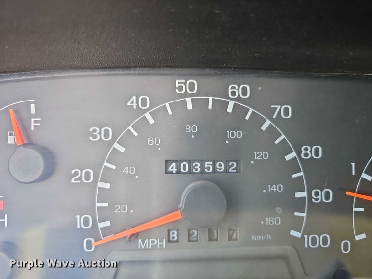 image for item EB8263 2005 Ford F750 Super Duty XL utility / service truck