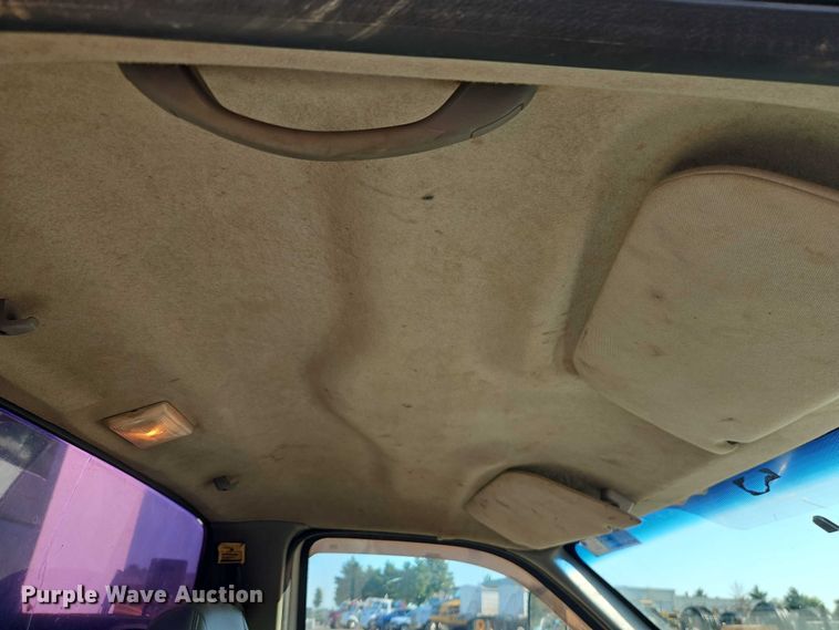 image for item EB8263 2005 Ford F750 Super Duty XL utility / service truck