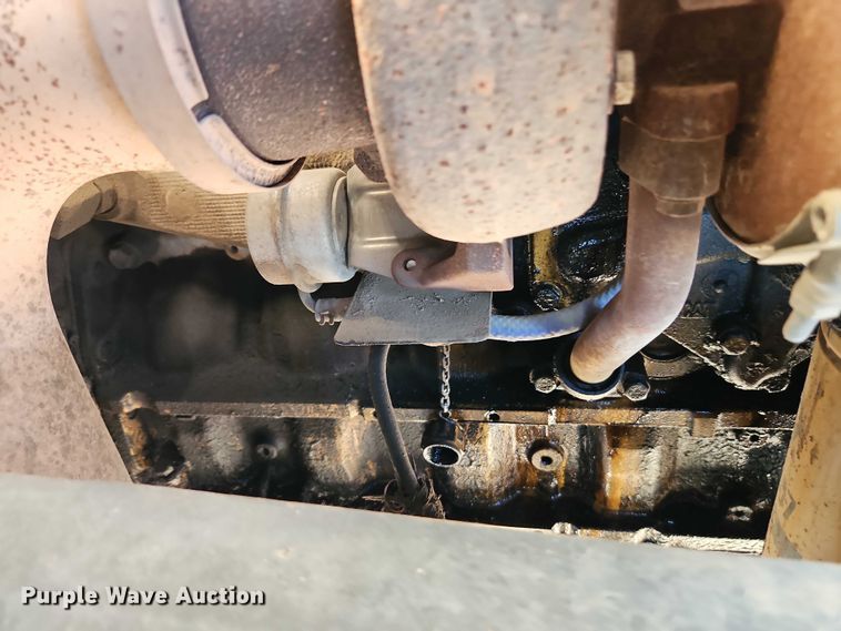 image for item EB8263 2005 Ford F750 Super Duty XL utility / service truck